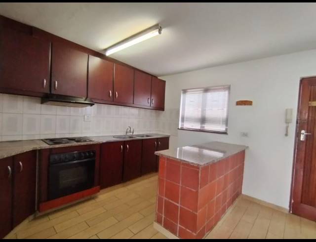 3 BEDROOM TOWNHOUSE FOR SALE IN RESERVOIR HILLS